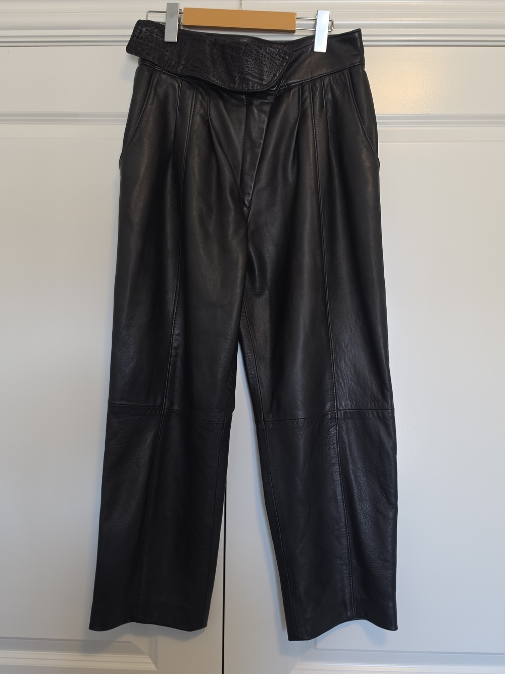 VINTAGE GENUINE LEATHER HIGH WAIST PLEATED PANTS ASYMMETRIC WAIST BLACK SIZE 10